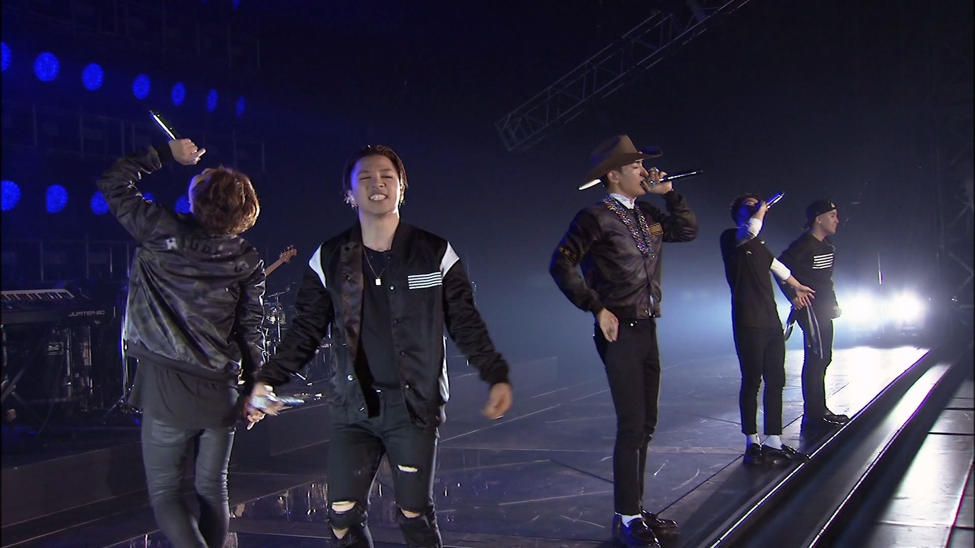 韩国歌手《BIGBANG 世界巡回演唱会》共七场合集 蓝光原盘+ REMUX【691.1G】