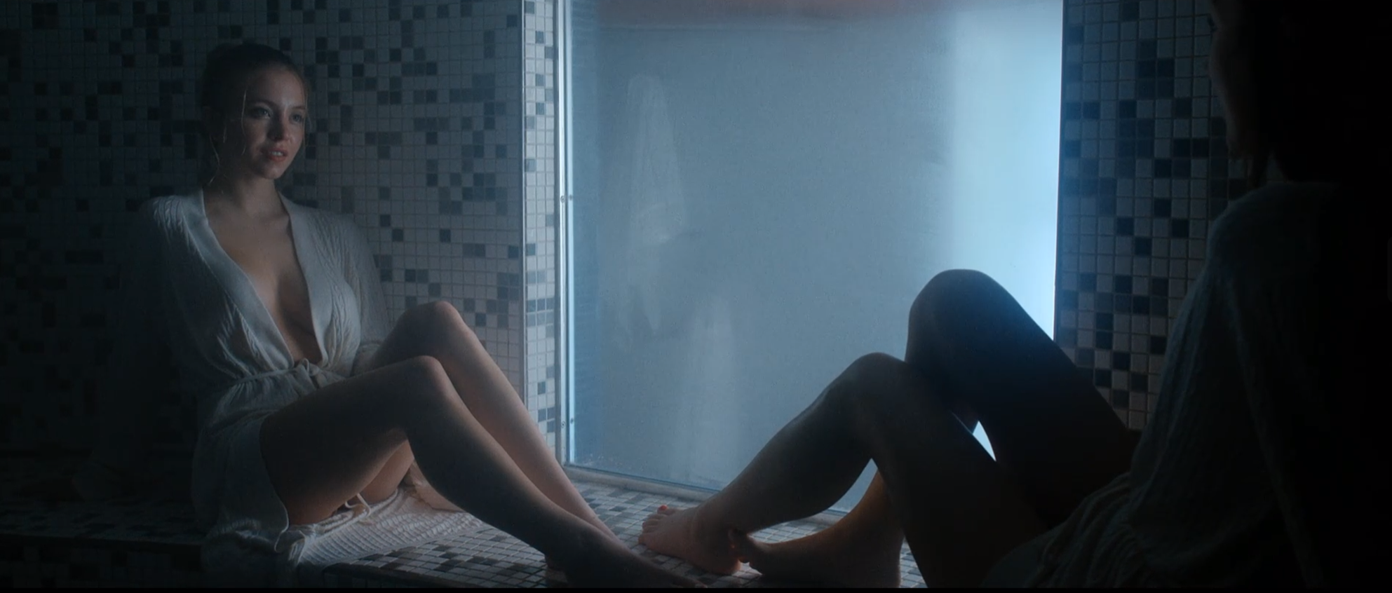 【🈲美国经典启蒙大片】女主超级无敌身材《偷窥者 The Voyeurs (2021)》1080P  英语中字【4.2GB】